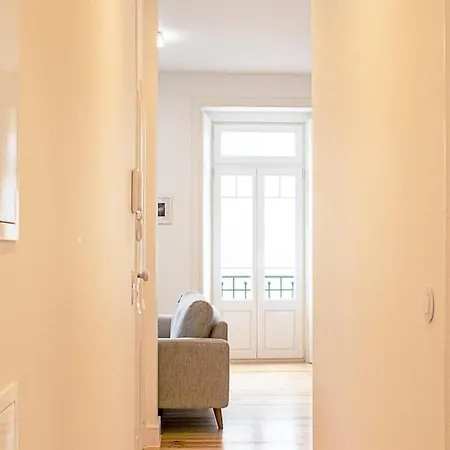 Lägenhet Bairro Alto Bright 2 Bdr With Ac *